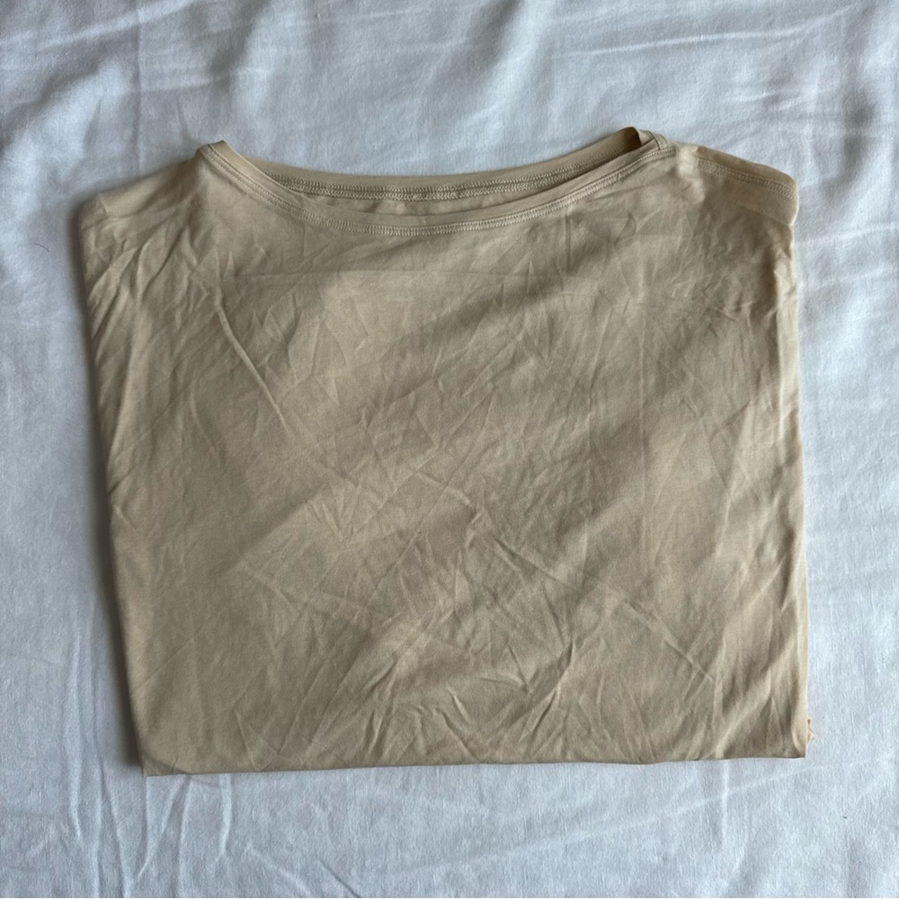 Lululemon Back in Action SS size 4